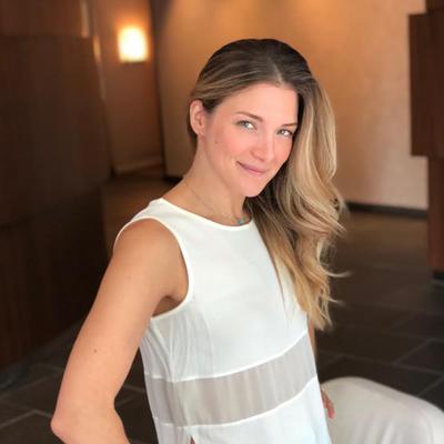 Elin Hollis, photo 1