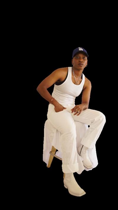 Emi Mwendapole, photo 2