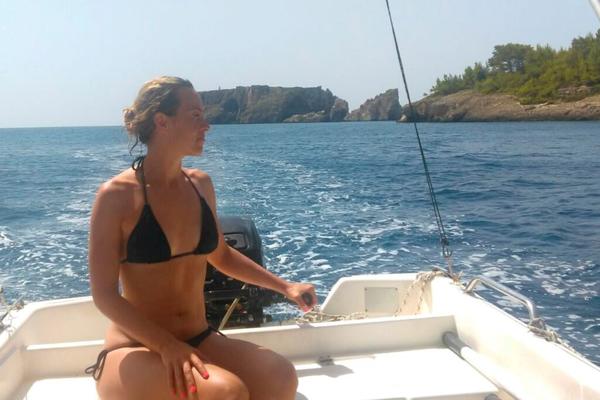 Katherine Navarino, photo 1