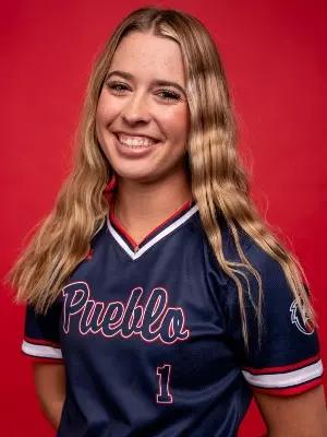 Caitlin Cole, photo 2