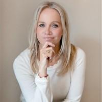 Caroline Foster, photo 2