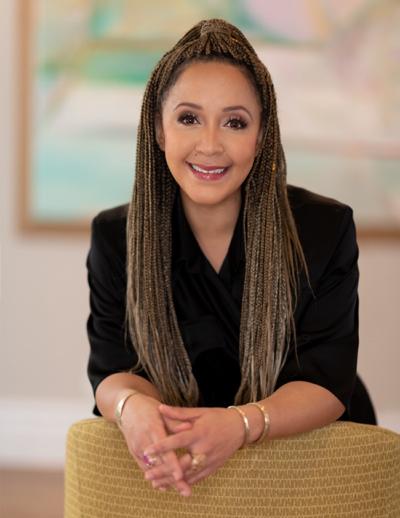 Julia Collins, photo 1