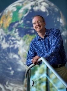 James Globe, photo 2