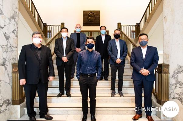 Bernard Siahaan, photo 1