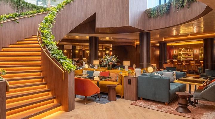 Emilie DEPIERROIS, photo 1