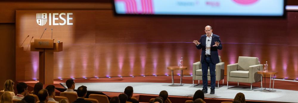 Conor Neill, photo 2