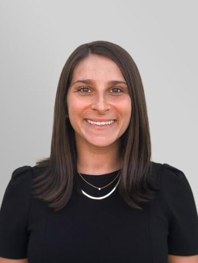 Stephanie Cooper, photo 1