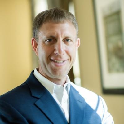 Lindsay Krakauer, photo 1