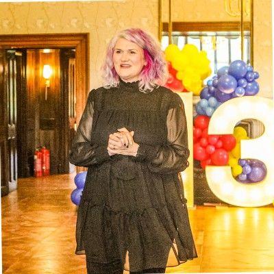 Emma Banks - LinkedIn, Twitter