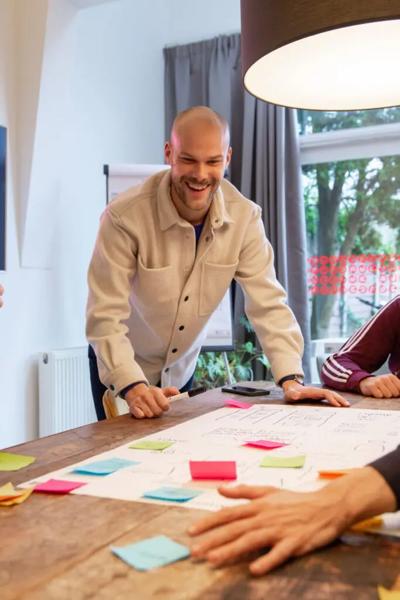 Peter Stevens, photo 1