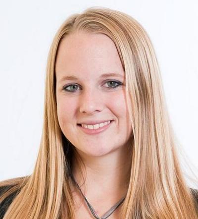 Emily Simmons, photo 2