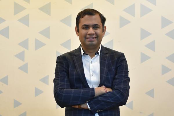 Harshil Mathur, photo 1