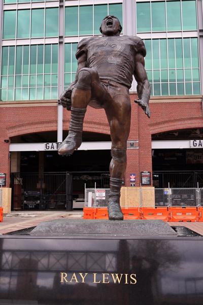 Aurín Lewis, photo 1