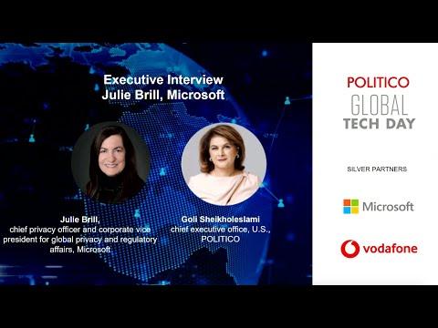 Julie Brill, photo 2