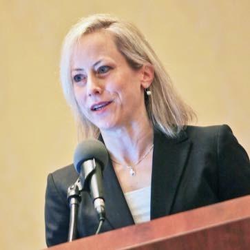 Christine Hale, photo 1