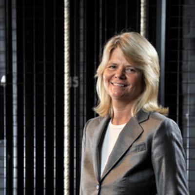 Jane Dickenson, photo 1