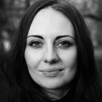 Danielle Lewis, photo 2