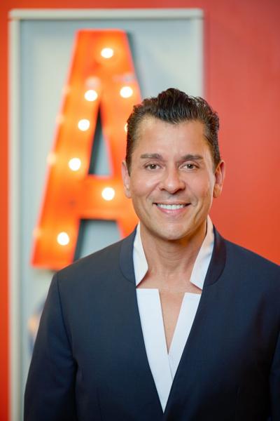 William Lopez, photo 2