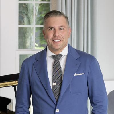 Mark Michicich, photo 2