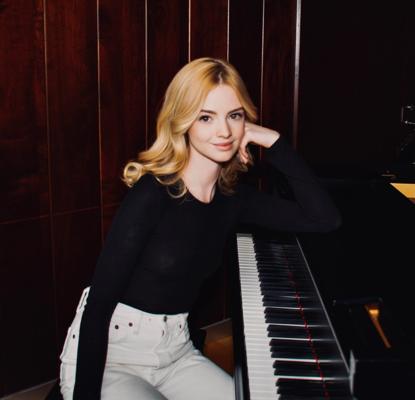 Madison Campbell, photo 1