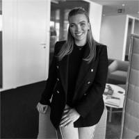 Caroline Stevenson, photo 2