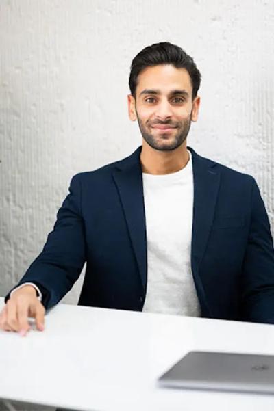 Faadil Moti, photo 2