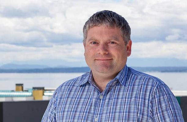 Christopher Burris, photo 2