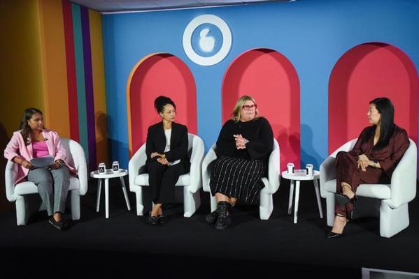 T.K. Singleton, MBA, photo 2