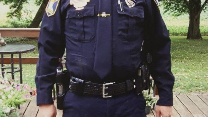 Thomas Officer, photo 1
