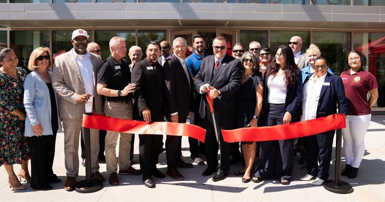 Bethany Blakeman, photo 1