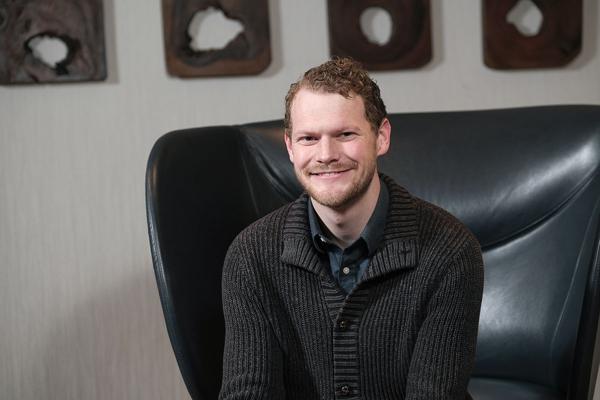 Joel Battle, photo 1