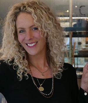 Alexandra Davidson, photo 2