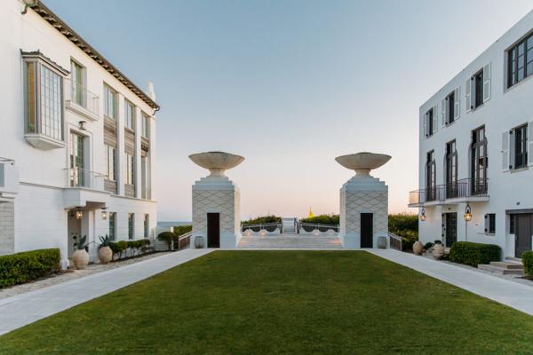 Claire Wright, photo 1