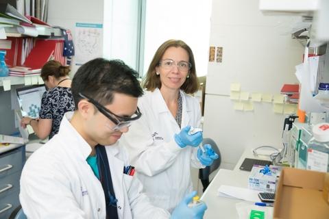 Elissa Deenick, photo 2