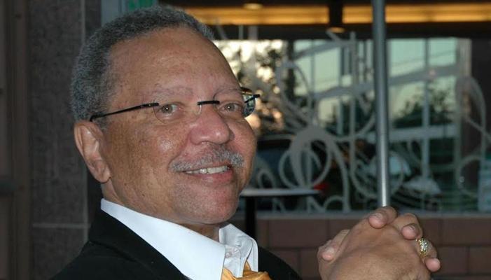 Kenneth Burkes, photo 2