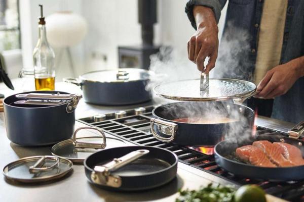 Marc Mangus, photo 2