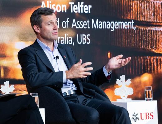 Christopher Weldon, photo 2