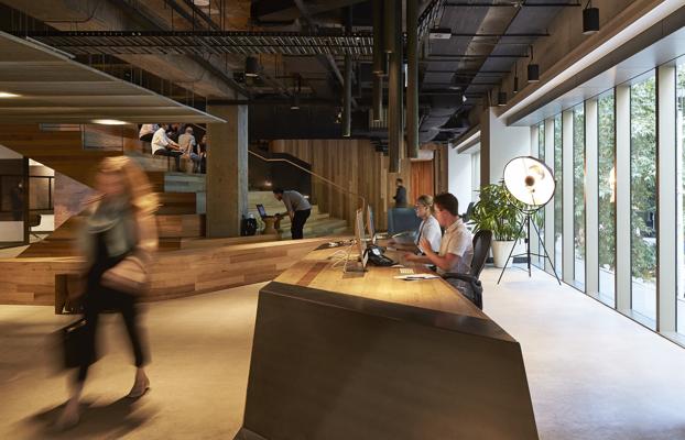 Christopher Toto, photo 1