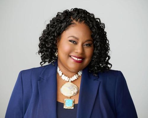 Akinfe SeranthyBee, photo 2