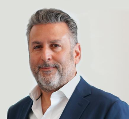 Lewis Schiff, photo 1