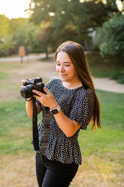 Sara Shields, photo 1