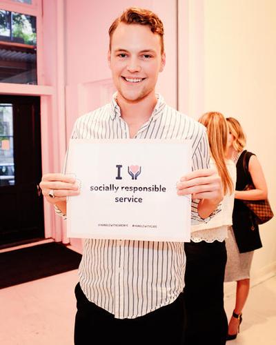 Lucas Baker, photo 1