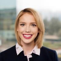 Olivia Dossett, photo 2