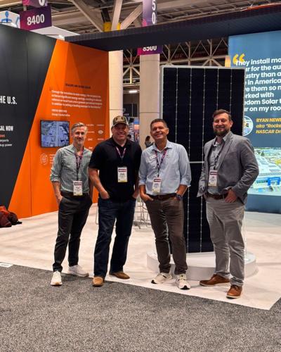 Brad Metzler, photo 2