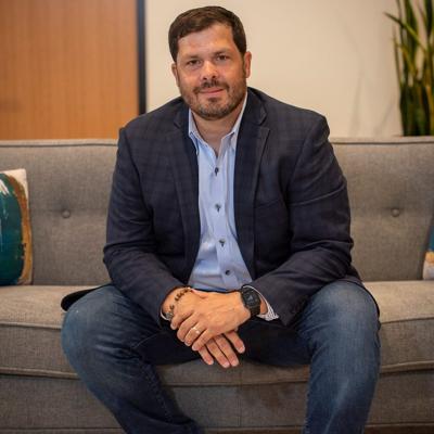 Matthew Miale, photo 1