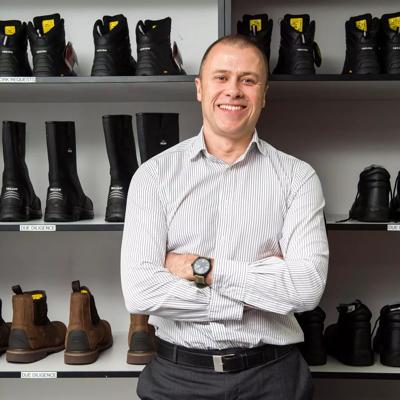 Danny Hobson, photo 2