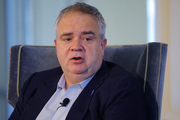 Robin Hayes, photo 2