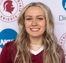 Courtney Singleton, photo 2