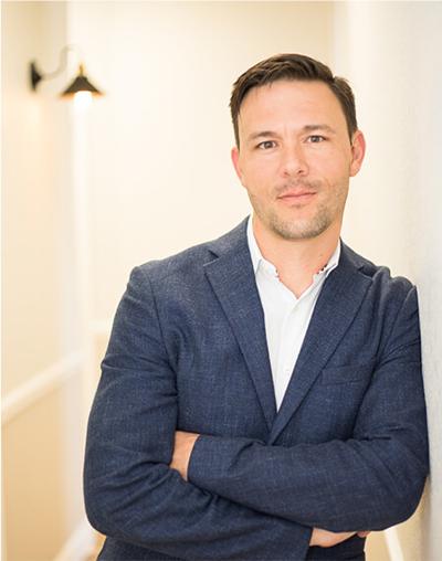 Christopher Gracen, photo 2