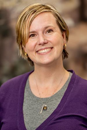 Erin Benson, photo 1